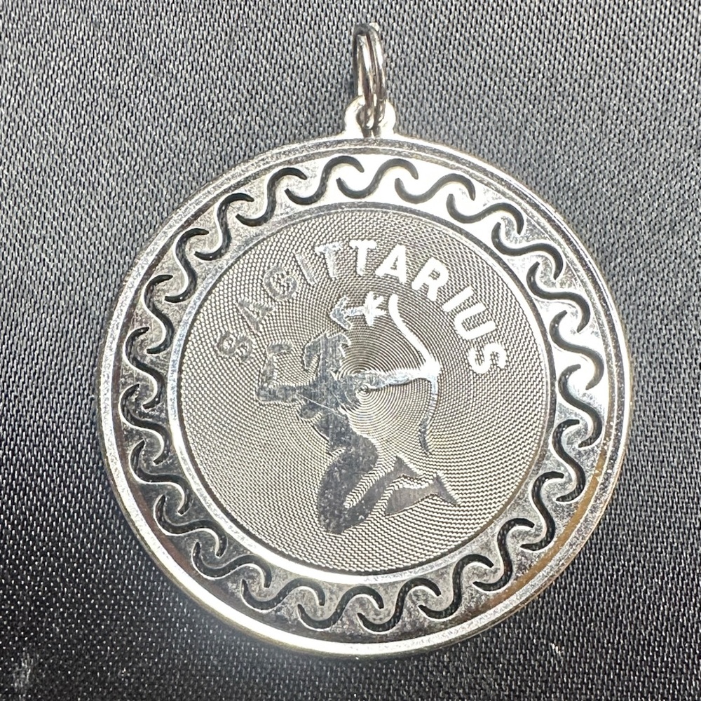 Estate Sterling SAGITTARIUS Vintage Charm - Zodiac Astrology